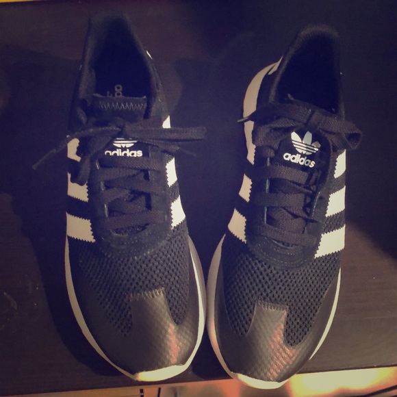 adidas Shoes - New Addidas size 9